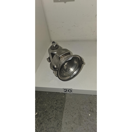 Lot 20        