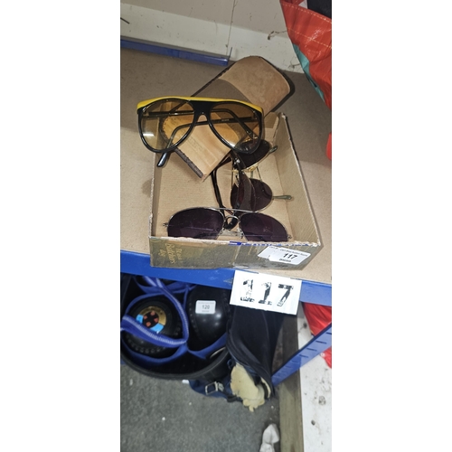 117 - 4x sunglasses