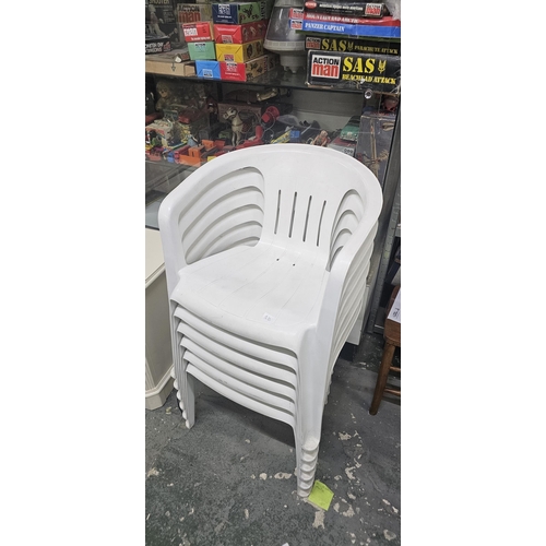 1B - 6 no nearly new plastic patio garden chairs