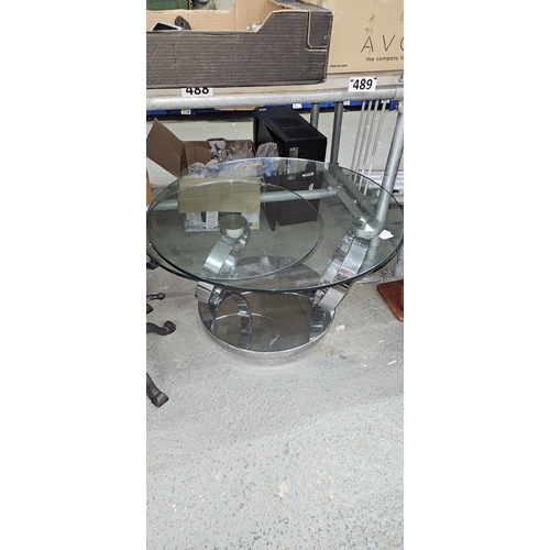 498 - glass swivel table