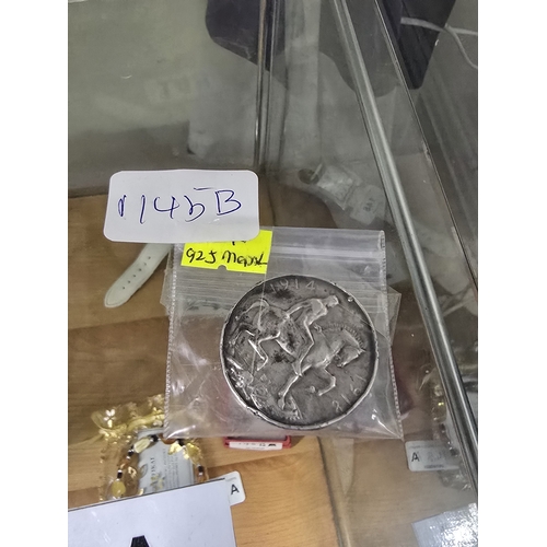 145B - WW2 1914-1918??? 925 silver medal standard mark for being brave or something