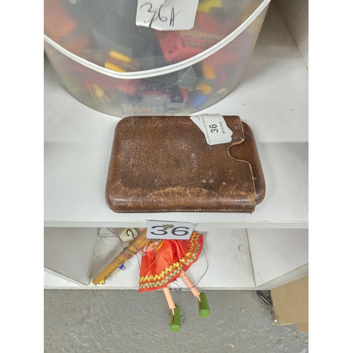 36 - leather cigar case