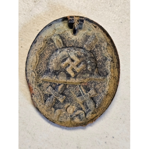 519 - WW2 German Injury Badge from Berlin frontline
