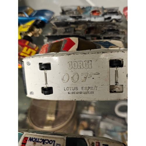 602 - 6 Diecast vehicles for spares or repair