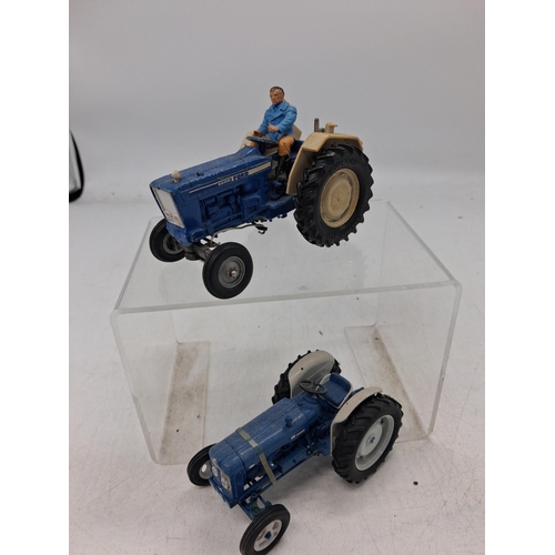 220 - 2 Tractors