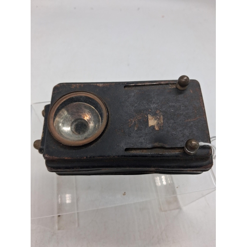 383A - WW2 Signalling multi colour light