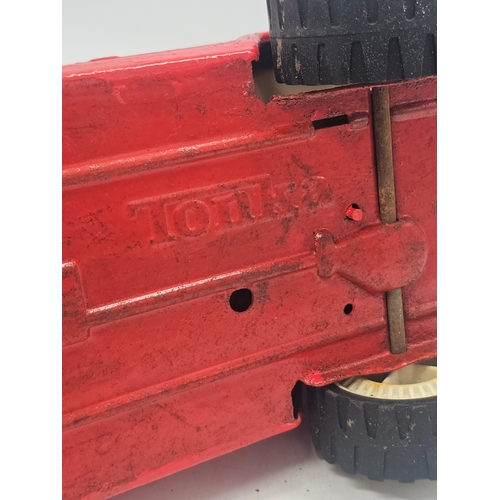 618 - Vintage 1970s TONKA Pressed Steel Red Jeepster Runabout SUV