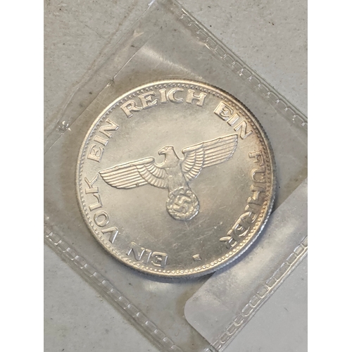 667 - Adolf Hitler commemorative Coin/Medal