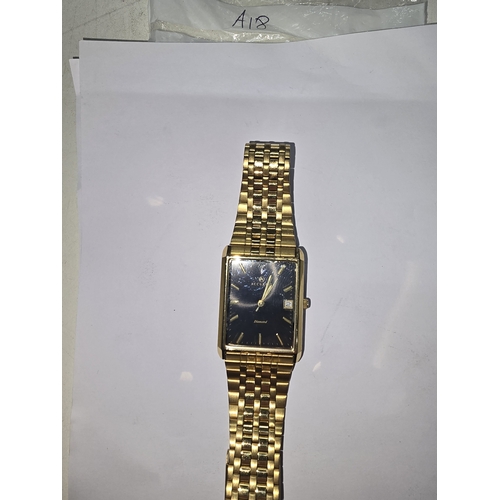 131a - Accurist Gents Rectangular Gold Toned Quartz Wristwatch gwo