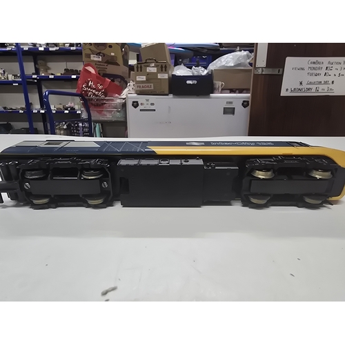 118 - Large-scale battery-operated Hornby British Rail Class 43 HST Inter-City 125 power car