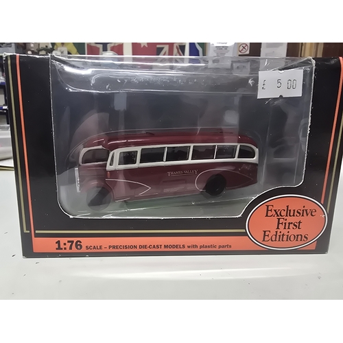 234 - Exclusive First Editions EFE Beadle Integral Coach Thames Valley Livery