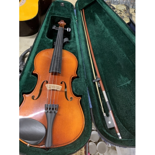 491 - Full Size Violin Outfit with Bow and Hard Case