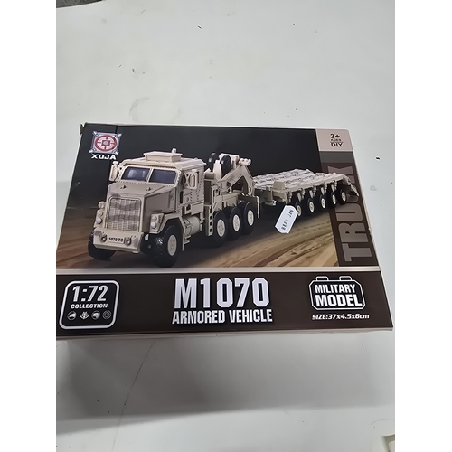 14 - XUJA 1:72 Scale M1070 Armoured Vehicle Military Model
