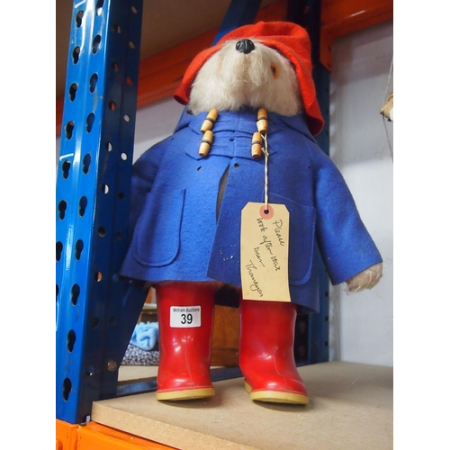 39 - A vintage Gabrielle Paddington bear with tag 957892 approx. height 50cm