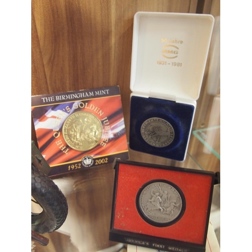 66 - A Gibraltar 2017 one crown 'Lest we Forget', Gibraltar 2018 half-crown Coin 'at the going down of th... 