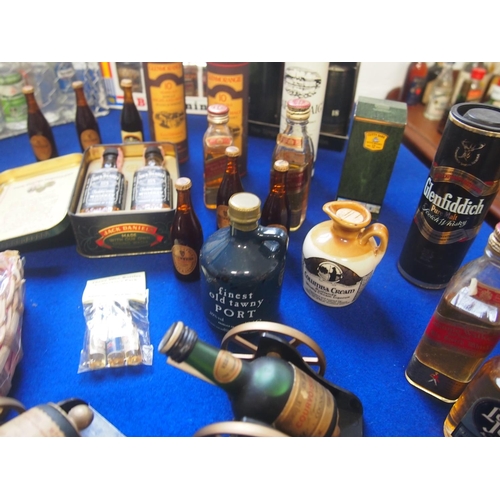 102 - A selection of miniatures including Bols, Jack Daniels, Glen Fiddich and others etc.A/F