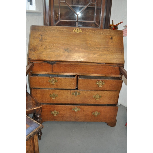 21 - Antique bureau