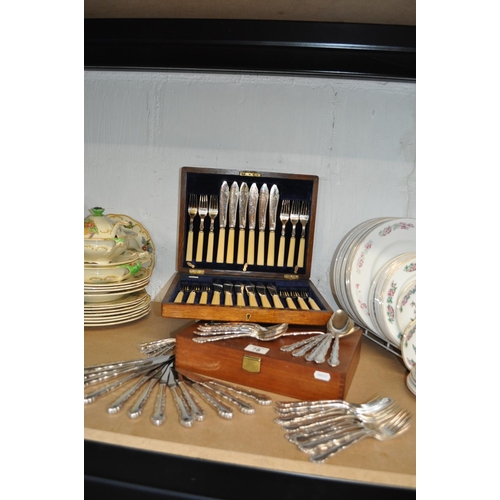 78 - A canteen of cutlery and fish knife and fork canteen