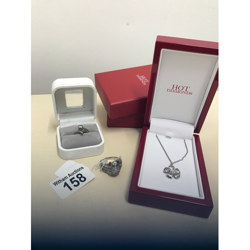 158 - Hot Diamonds silver necklace in presentation box together with two silver CZ rings, all stamped 925