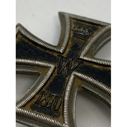 19 - Imperial German Iron Cross 1st class 1914 WW1 pin back VF