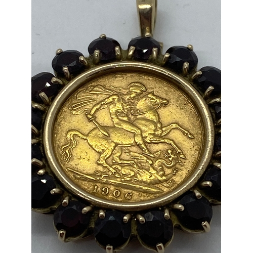 Coin on sale holder pendant