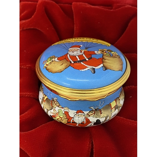 10 - Christmas themed ceramic trinket boxes by Halcyon Days consecutively dating from 1991 to 1999. All b... 