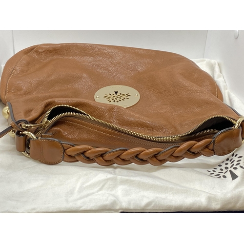 18 - Genuine Mulberry soft spongy tan leather Handbag with gold tone hardware and emblem to front, serial... 