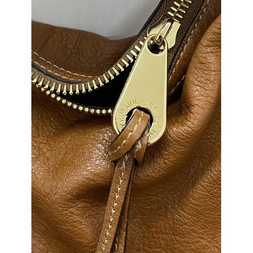 18 - Genuine Mulberry soft spongy tan leather Handbag with gold tone hardware and emblem to front, serial... 