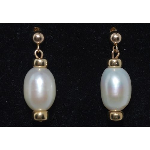 150 - A pair of bespoke 9ct yellow gold pearl stud drop earrings, unmarked tested as 9ct gold, gross weigh... 