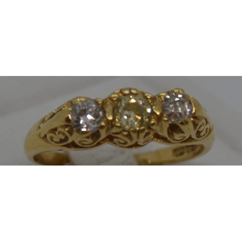 190 - 18ct yellow diamond ring, featuring three stones approx total 0.80ct, hallmarked 750 London,  approx... 