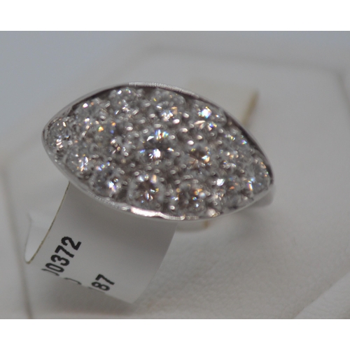 78 - 18ct white gold 2.25ct oval cluster diamond ring, Hallmarked 750 London, approx size N. This item ha... 