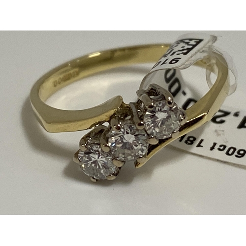 200 - 18k yellow gold 0.60ct diamond ring featuring three diamonds in an unusual design. Hallmarked 750 Lo... 