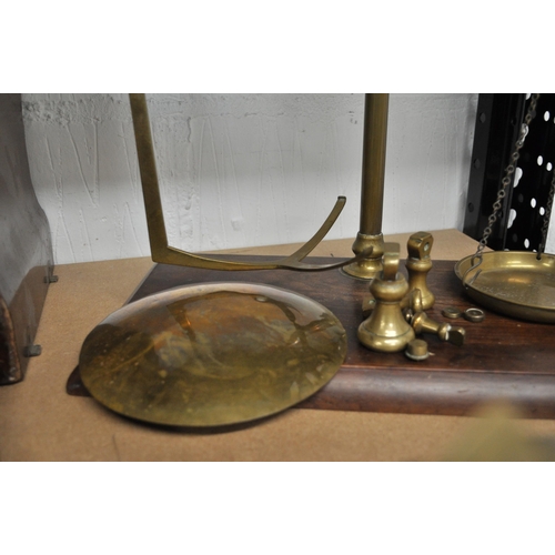 17 - Vintage Avery class 3 brass scales on wooden base, with weights