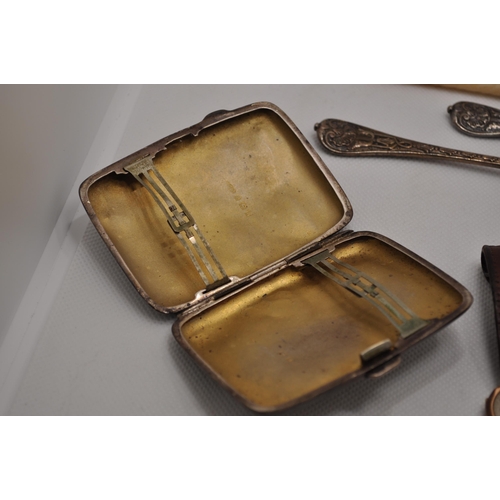 66 - Mixture of gold, silver and metal items consisting of vintage ladies gold cased stamped 375 Audx wri... 