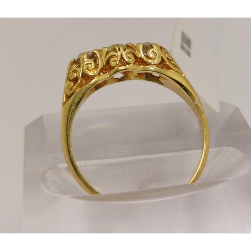 12 - 18ct yellow gold diamond ring, with three diamonds of approx 0.80cts total, with hallmarks, approx s... 