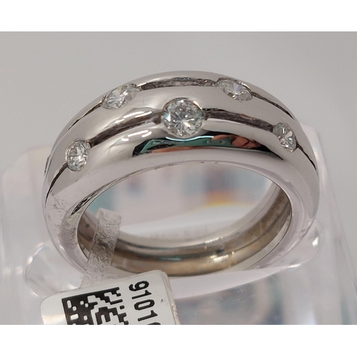 58 - An 18ct white gold diamond ring, approx 0.55ct, approx size M, not stamped, A/F