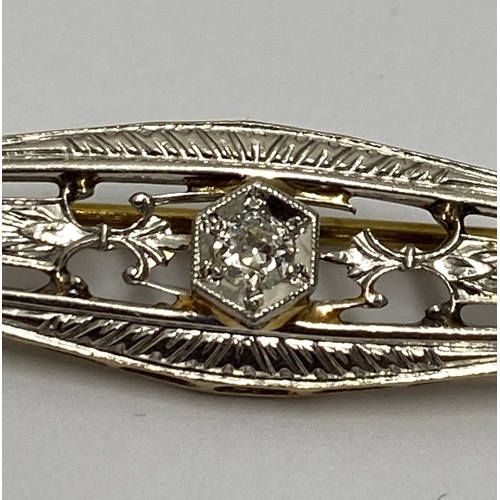 112 - 18ct gold art deco diamond set bar brooch approx 0.10ct, overall length 2.5, approx gross weight 5.2... 