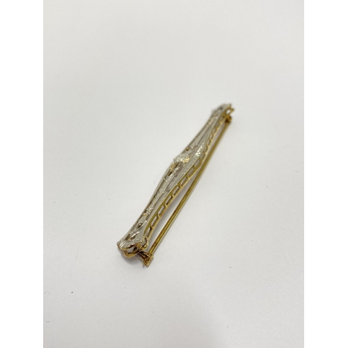 112 - 18ct gold art deco diamond set bar brooch approx 0.10ct, overall length 2.5, approx gross weight 5.2... 