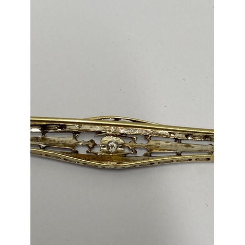 112 - 18ct gold art deco diamond set bar brooch approx 0.10ct, overall length 2.5, approx gross weight 5.2... 