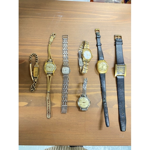 246 - Retro and vintage wristwatches to include dials marked Timex, Fossil, Tina, etc six items in total. ... 