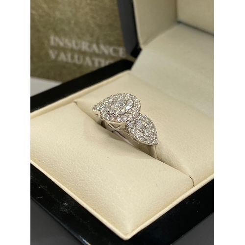 251 - 18ct white gold diamond ring brilliant cut, 0.80cts, clarity VS, Colour E-F.  Hallmarked 18ct. Appro... 