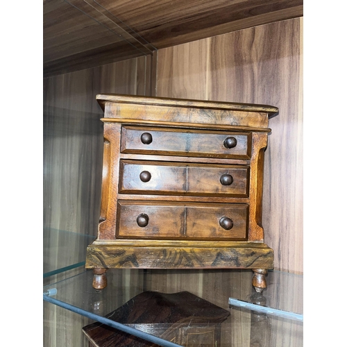 135 - Handcrafted small wooden chest of drawers by cabinet maker, approx height 21cm