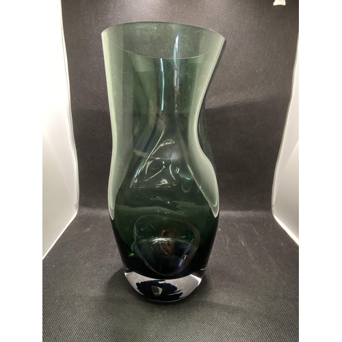 152 - Orrefors 'Squeeze' Glass vase by Lena Bergstrom's Squeeze, with label, approx height 28cm (green)