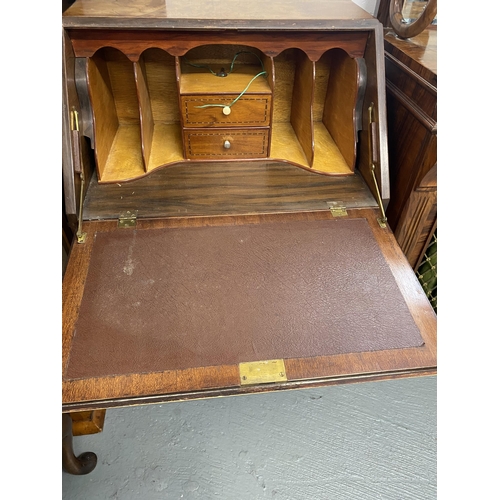 30 - Walnut veneer bureau, drop down reveals two drawers with inlaid trim and compartments, with two draw... 