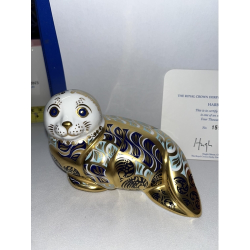 186 - Royal Crown Derby Harbour Seal paperweight with certificate no. 1591/4500, gold stopper and in box