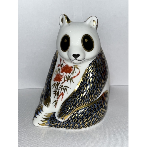 189 - Bear hug Royal Crown Derby paperweight with no stopper in box together with Royal Crown Derby panda ... 