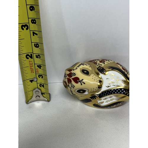 190 - Royal Crown Derby country mouse with gold stopper and in box