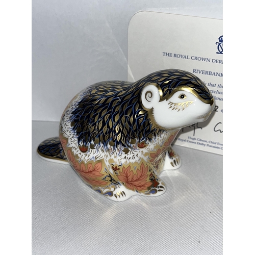 232 - Royal Crown Derby Riverbank Beaver paperweight no. 1042 / 5000 with certificate, gold stopper and bo... 