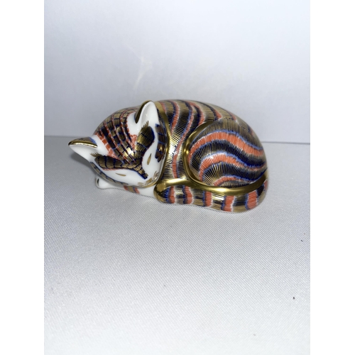 236 - Royal Crown Derby sleeping kitten paperweight with gold stopper in box