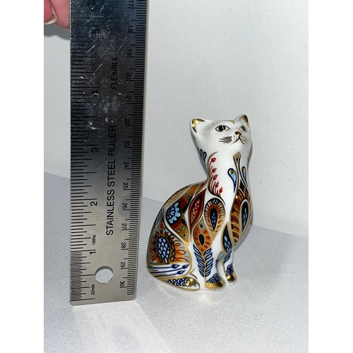 204 - Royal Crown Derby paperweights in the form of a Siamese cat together with a Siamese kitten both with... 